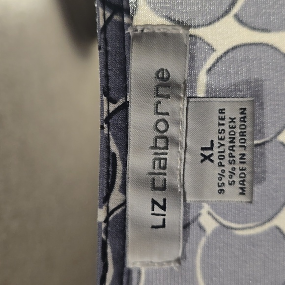 Women's top! Good condition! - Picture 5 of 5